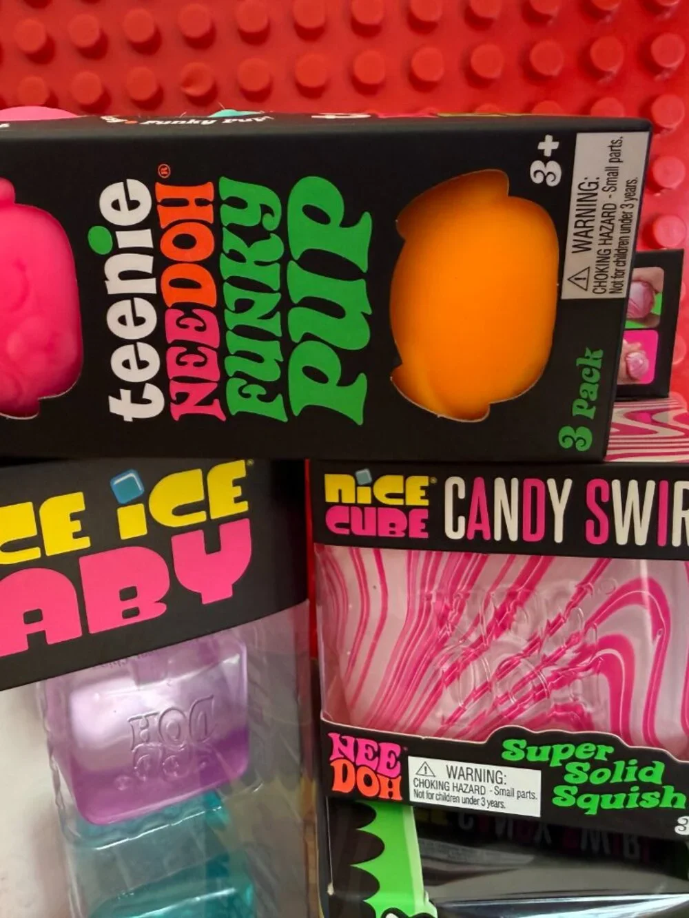 NEW! 🎃 🌲 Holiday Grab bag! GLOWY Ghost and Candy Swirl & more! Authentic!